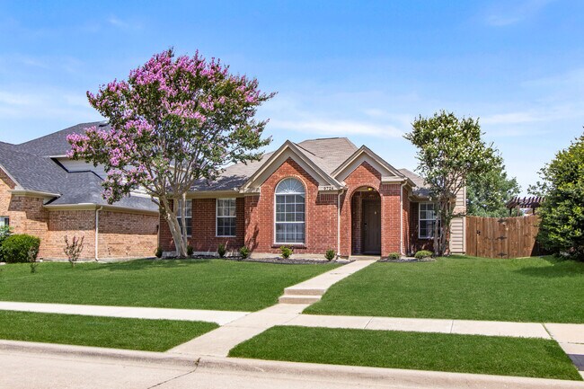 Foto del edificio - 9724 Preston Vineyard Dr