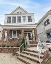 Building Photo - 90-92-92 W 42nd St