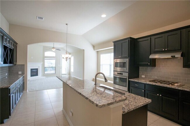 Building Photo - 14501 Ladera Blvd
