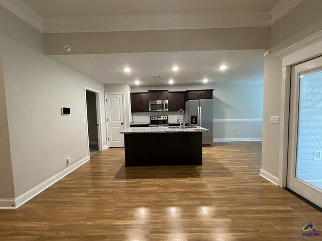 Foto del edificio - 209 Collinstown Ave