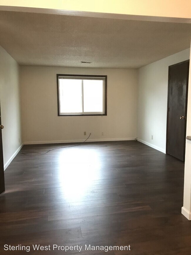 Building Photo - 1 br, 1 bath House - 1044 Woodrow Ln.