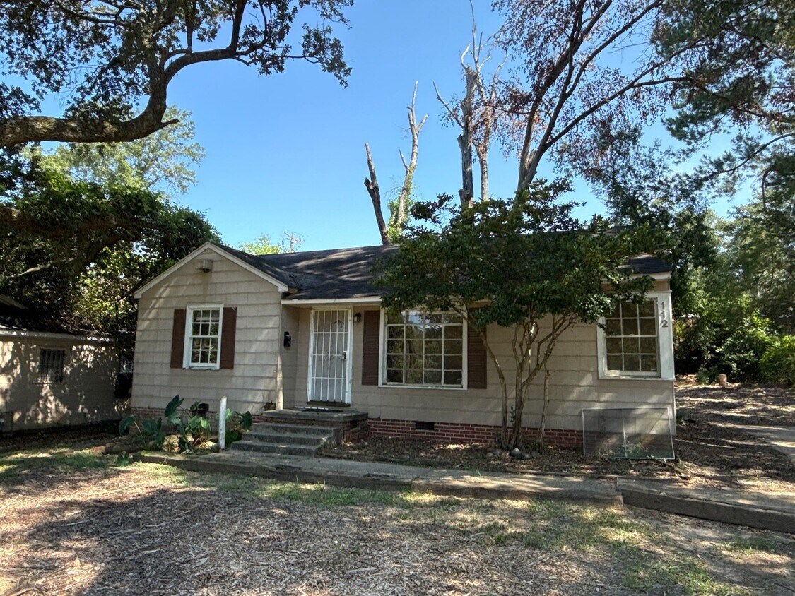 Foto principal - 112 Robinhood Rd
