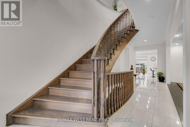 Photo du bâtiment - 5 Aries St