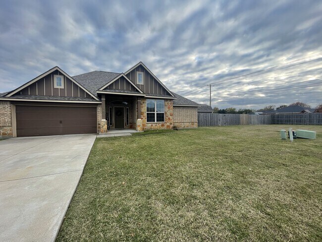 Building Photo - 10105 Condor Loop