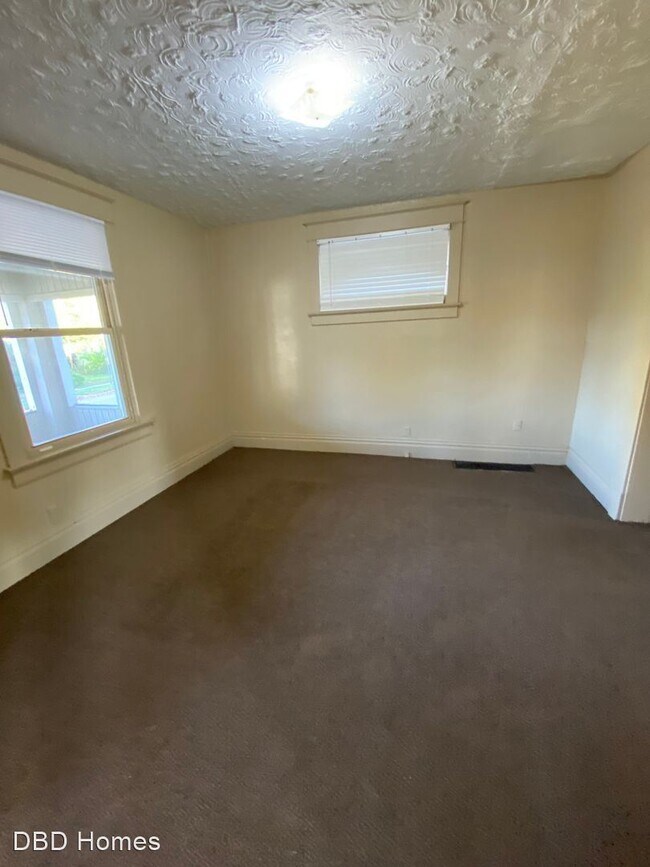 Building Photo - 4 br, 1.5 bath House - 2831 S Harrison