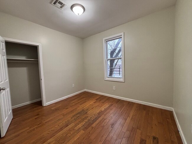 Building Photo - 386 Badger Ave