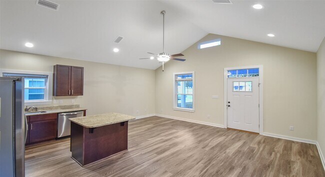 Building Photo - 1721 W Intendencia St