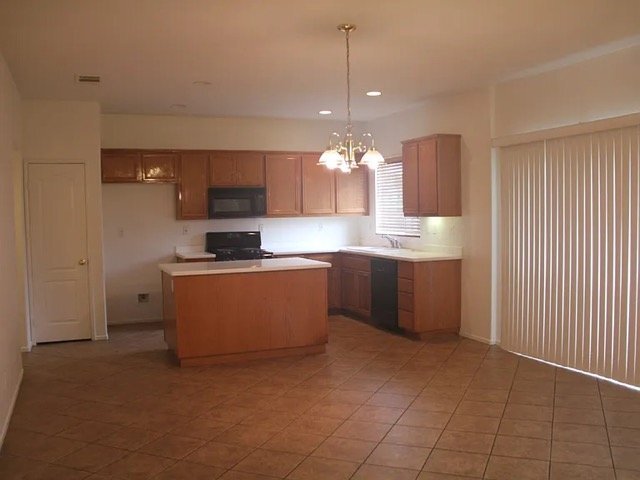 Foto del edificio - 1425 Cottonwood St