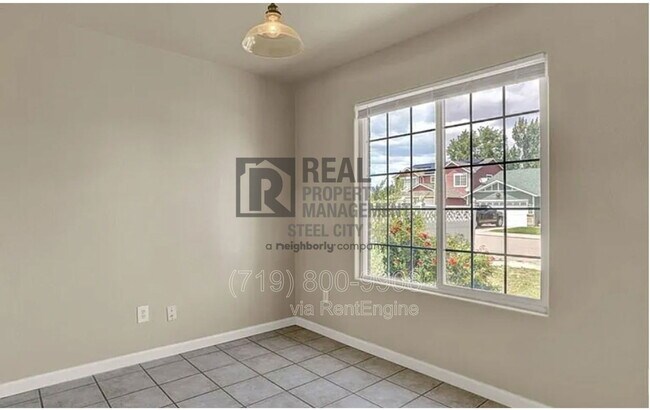 Foto del edificio - 2004 Mirror Ct