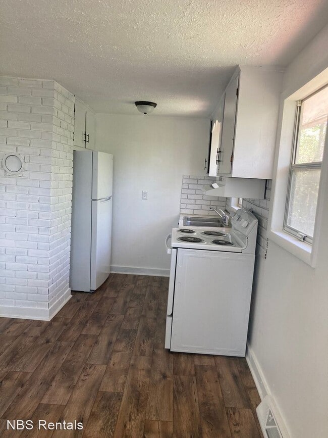 Building Photo - 3 br, 1 bath House - 424 Rison St