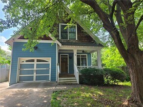 Building Photo - 105 Selman St SE