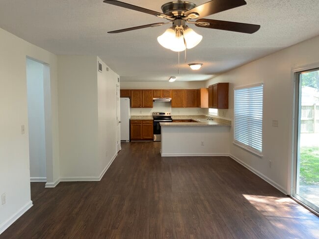 Building Photo - 10959 Darlington Oak Ct