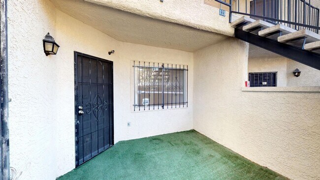 Building Photo - 3604 Di Salvo Dr