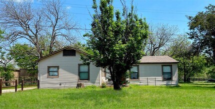 Building Photo - 503 SW 13th Ave