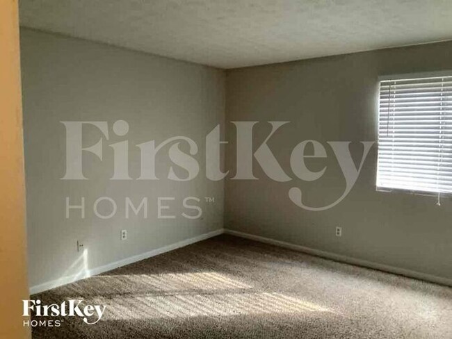 Building Photo - 3907 Wood Path Dr