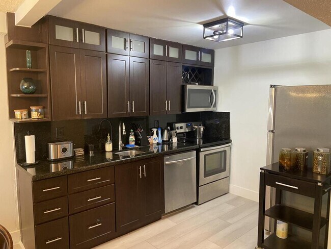 Foto del edificio - 1665 Bay Rd