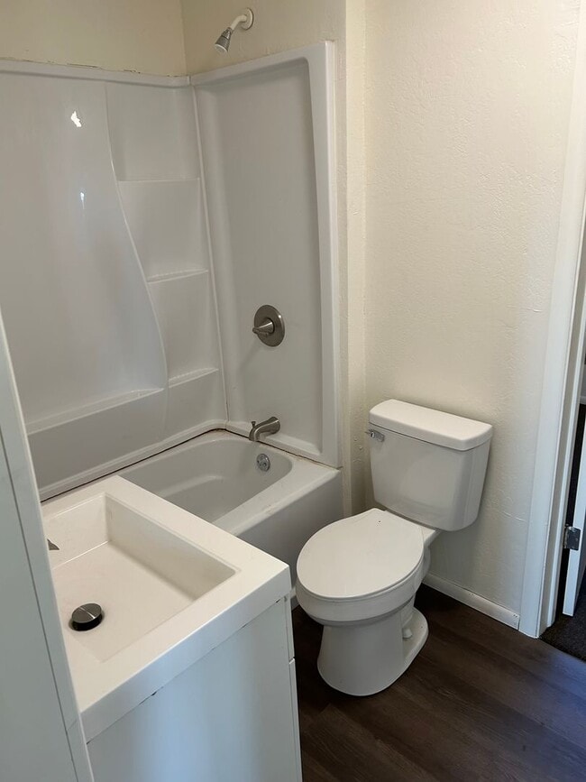 Building Photo - Winslow Home For Rent