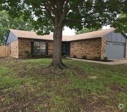 Building Photo - 4132 Silverberry Ave