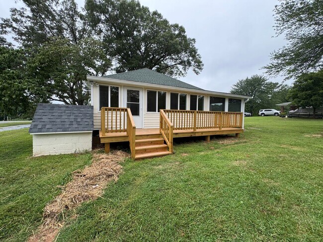 Foto del edificio - 1 Level Living on Brookneal Hwy