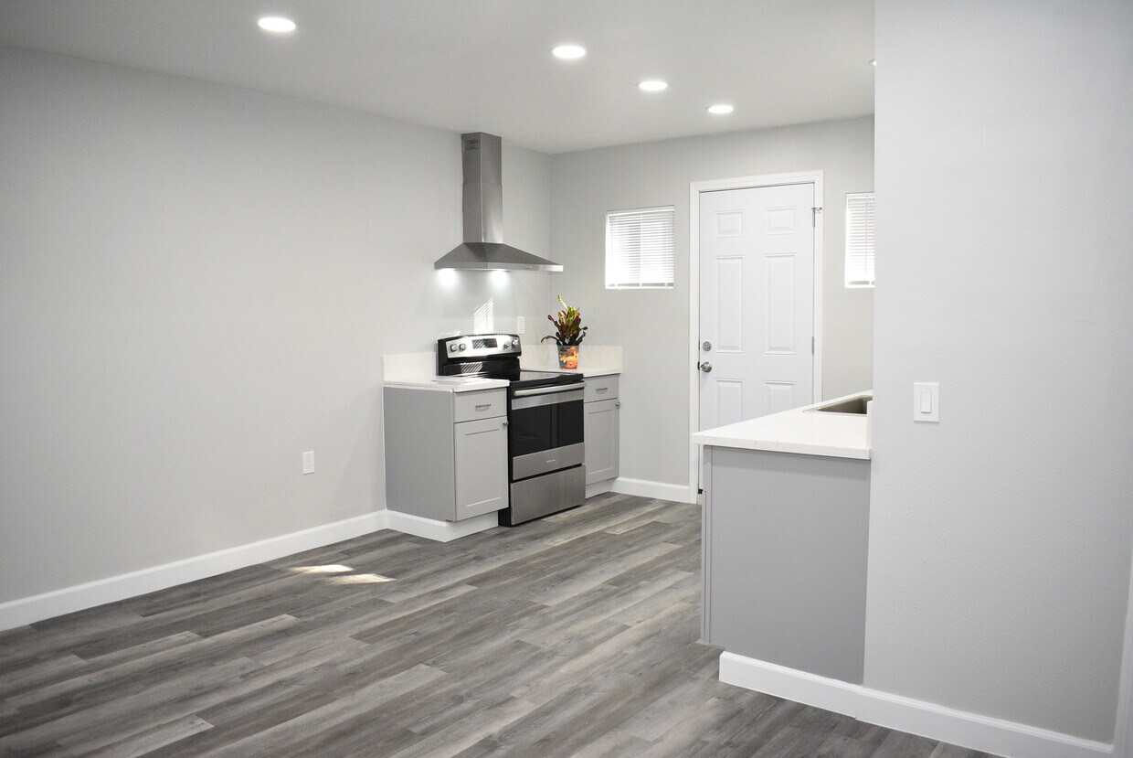 Kitchen - 3940 5th St
