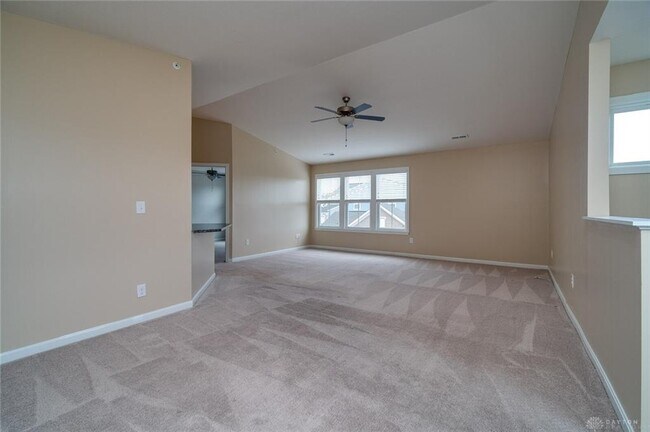 Building Photo - 275 Waterhaven Way