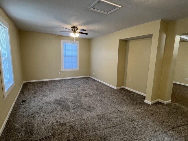 Building Photo - 201 Pike St