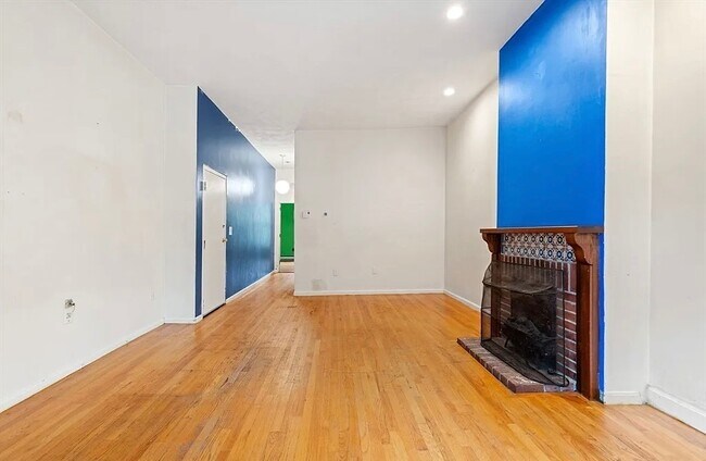 Foto del edificio - 231 W Newton St