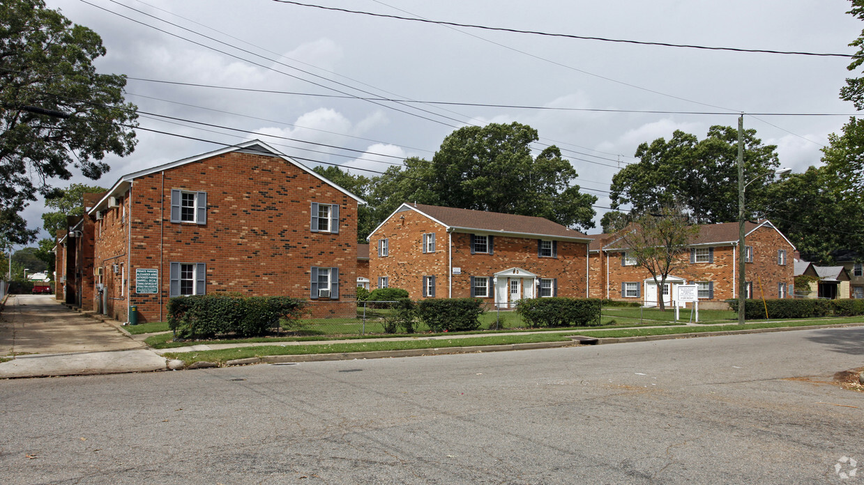 Building Photo - Alexander Arms