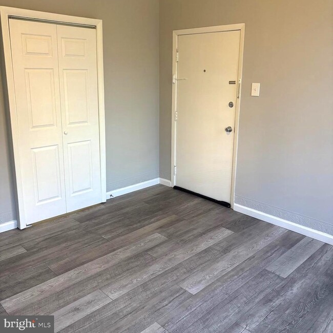 Building Photo - 308 E Union St