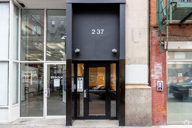 Entrance - 237 Lafayette St