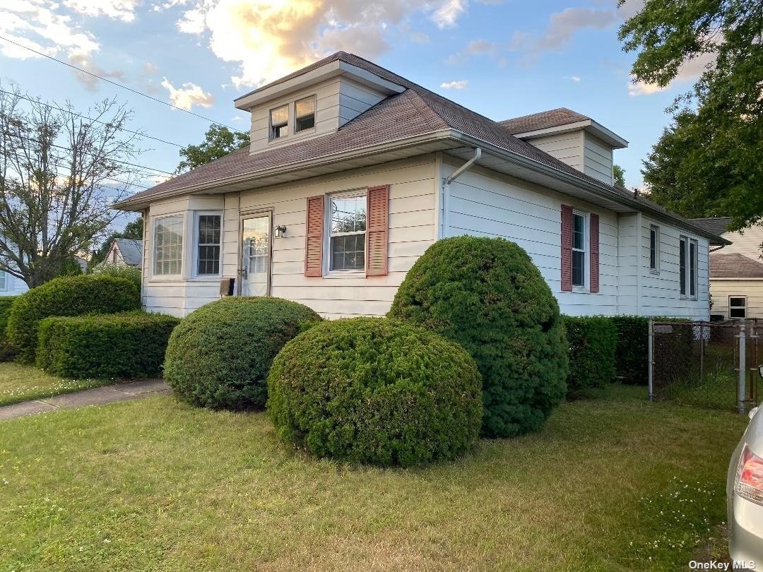 Primary Photo - 2373 Elinore Ave