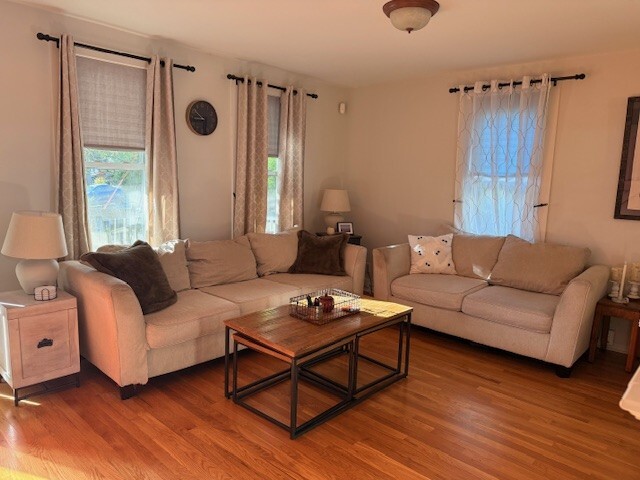 Photo - 105 Richmond Hill Rd House