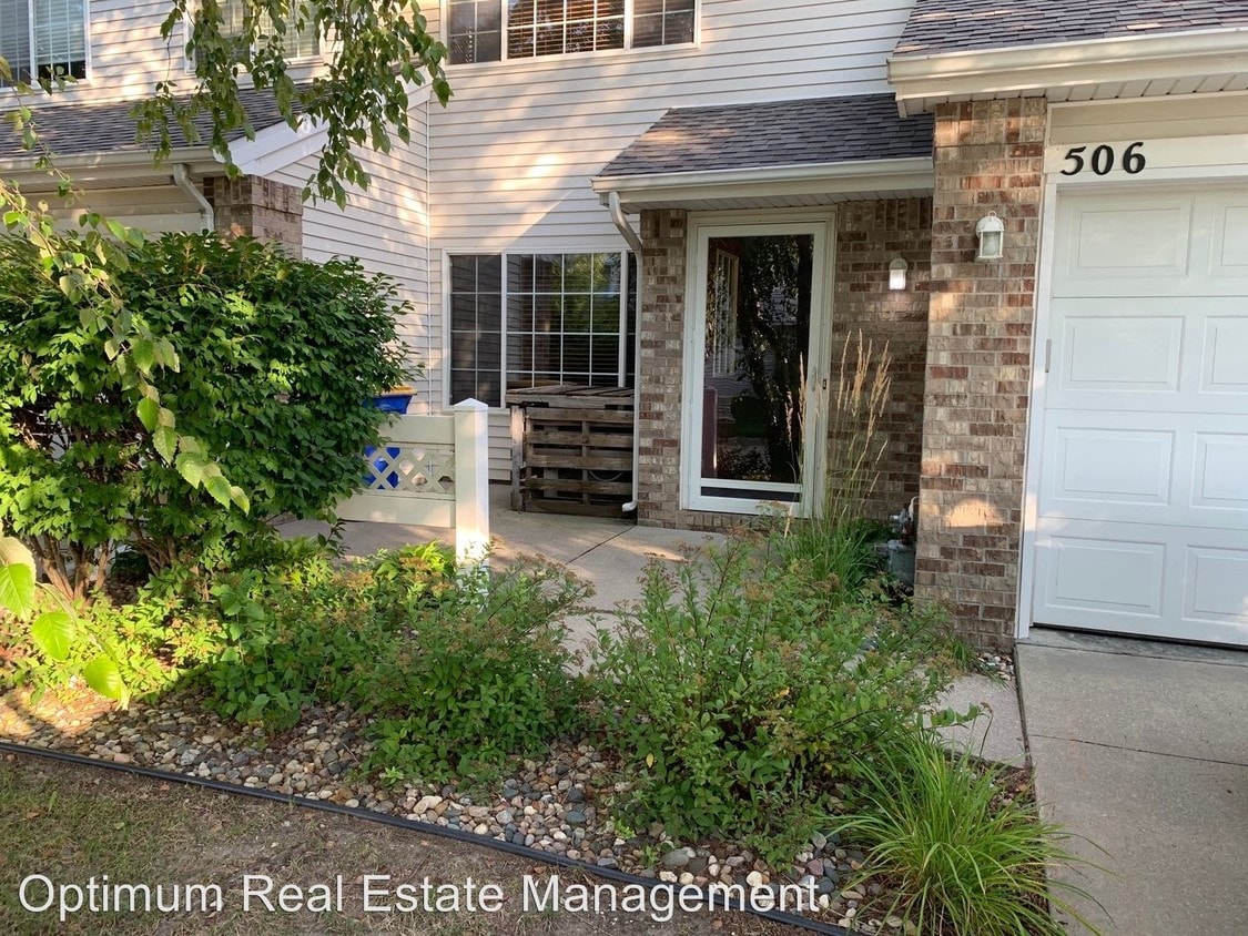 Primary Photo - 150 Prairie View Dr