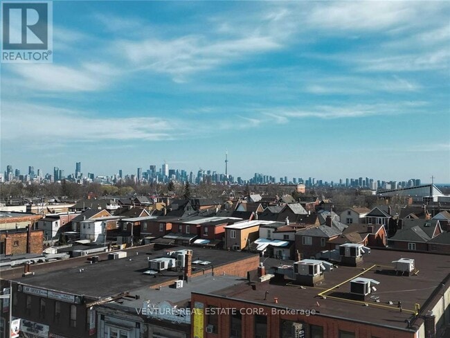 Building Photo - 1228 St Clair Ave W
