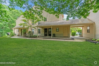 Building Photo - 403 Sage Ct