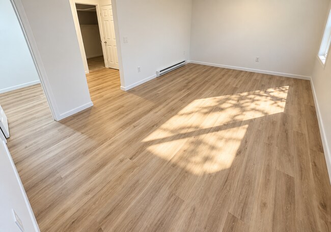 Foto del edificio - 3160 Eastwood Ct