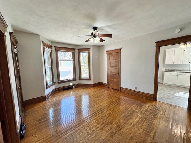 Building Photo - 226 Griffing Ave