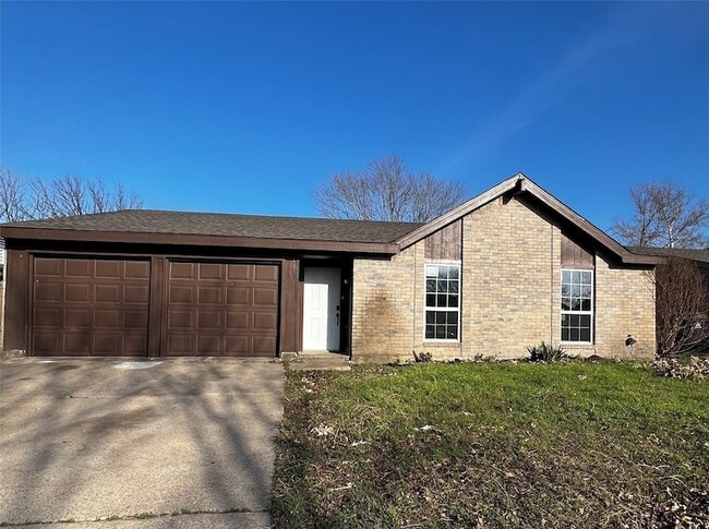 Photo - 2505 Clearwood Dr House