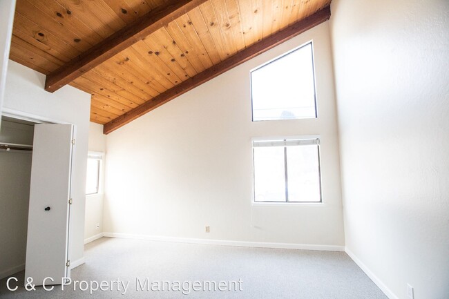 Building Photo - 3 br, 2 bath House - 534 Clubhouse Dr