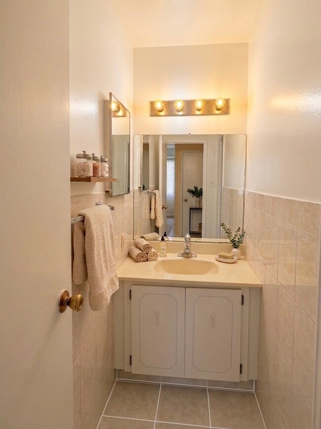 Bathroom - 9921 Bustleton Ave