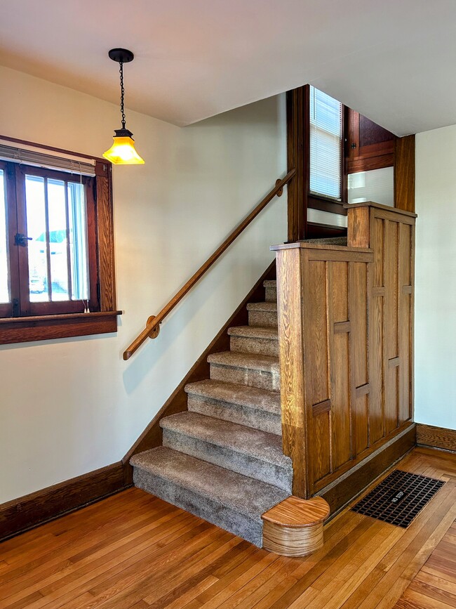 Building Photo - 117 E Boyer St