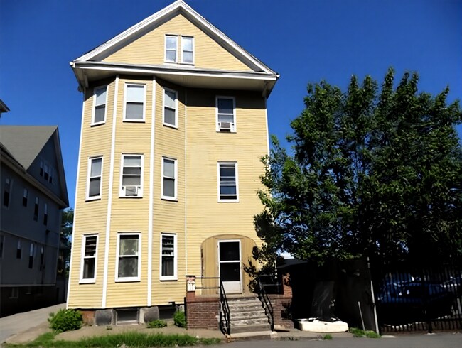 Building Photo - 24 Everett St