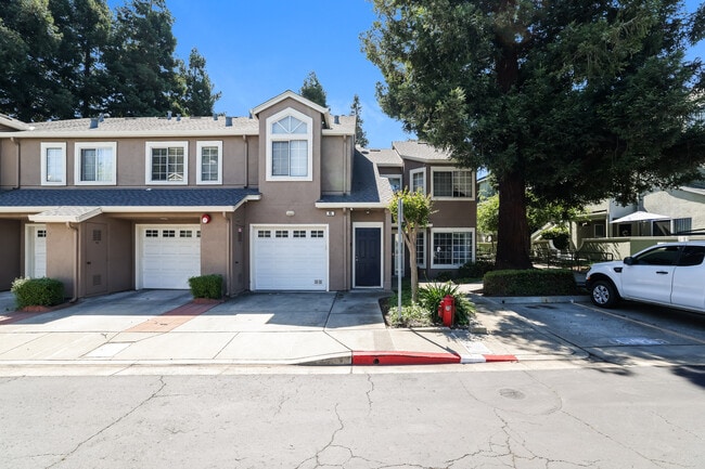 Photo - 43 Crystal Gate Ct Townhome
