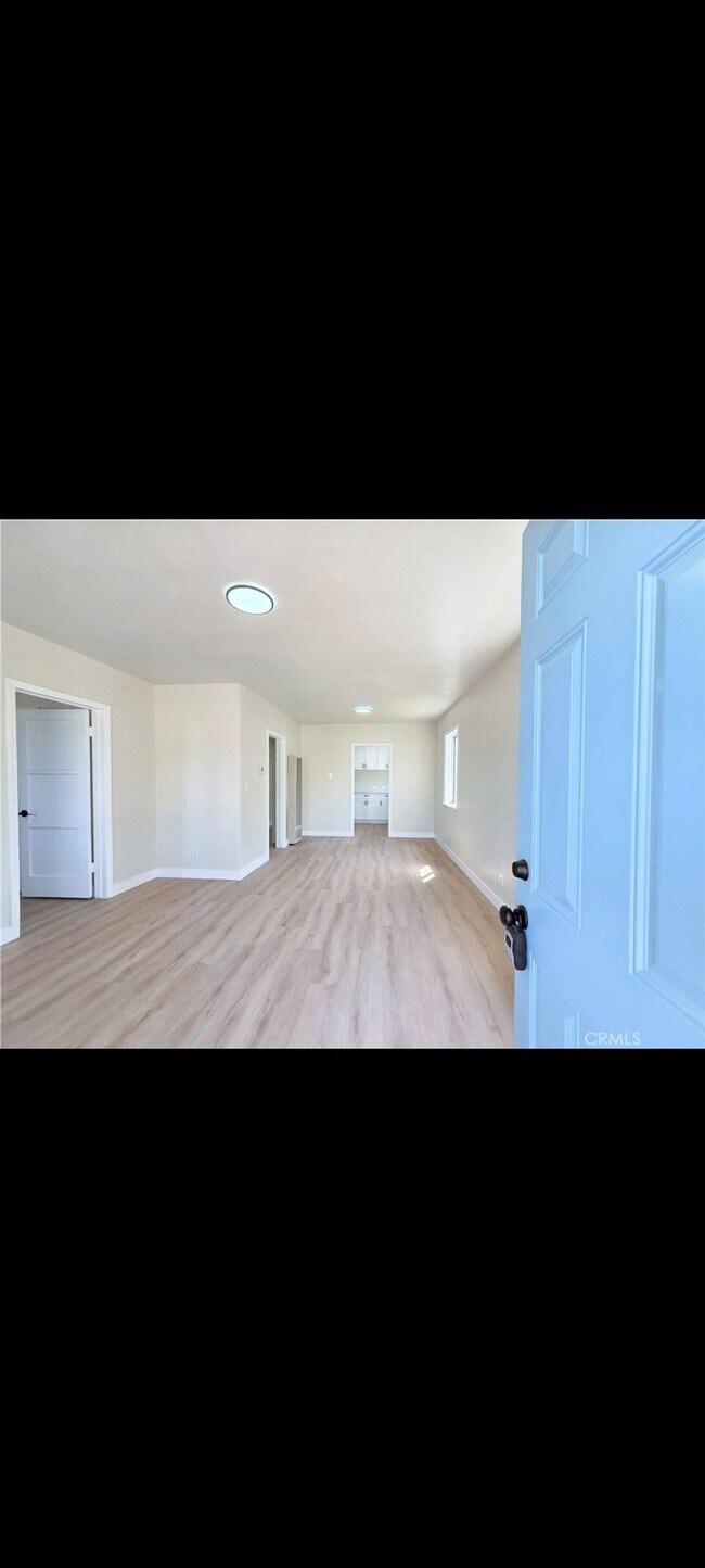 Foto del edificio - 5552 Lewis Ave