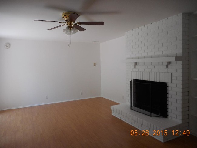 Building Photo - 13530 Leadwell St