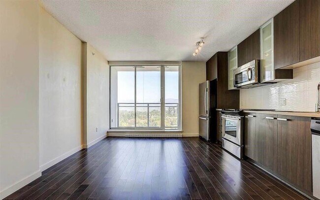 Building Photo - 13325 102A Av
