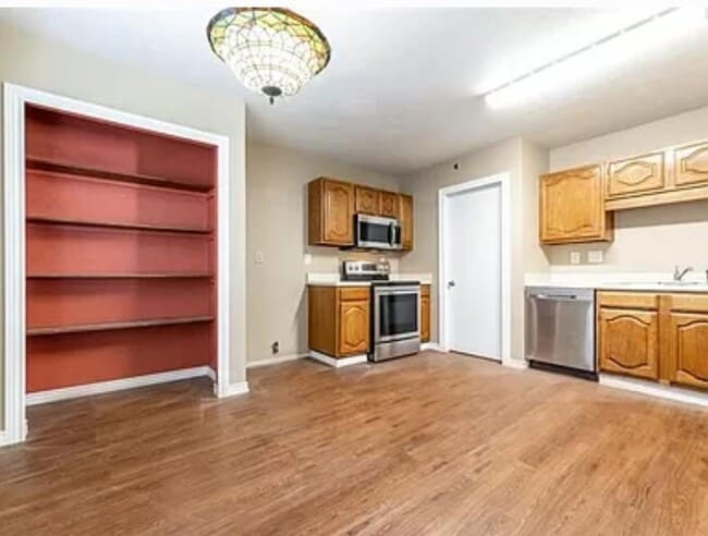 Building Photo - 3105 Boxwood Ln