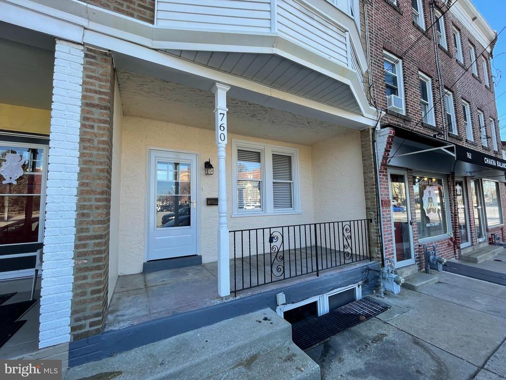 760 W Railroad Ave, Bryn Mawr, PA 19010 Townhome Rentals in Bryn Mawr