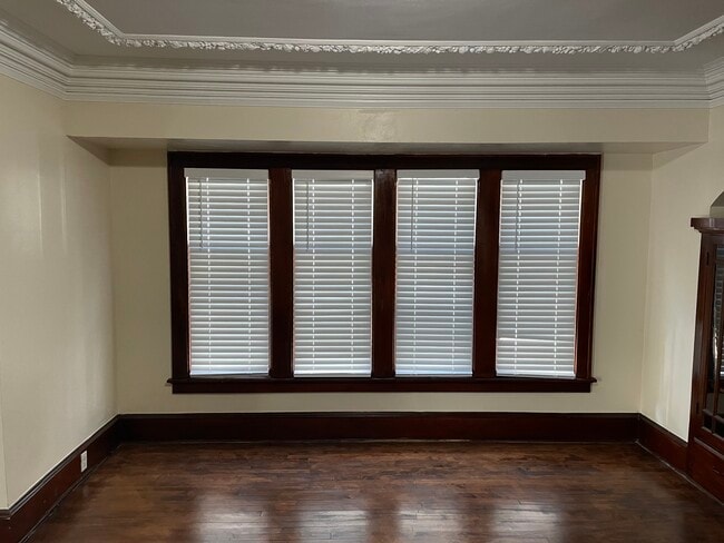 Building Photo - 2555 N 49th St