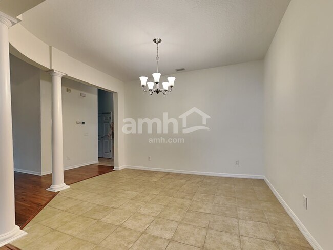 Foto del edificio - 6226 Bridgevista Dr